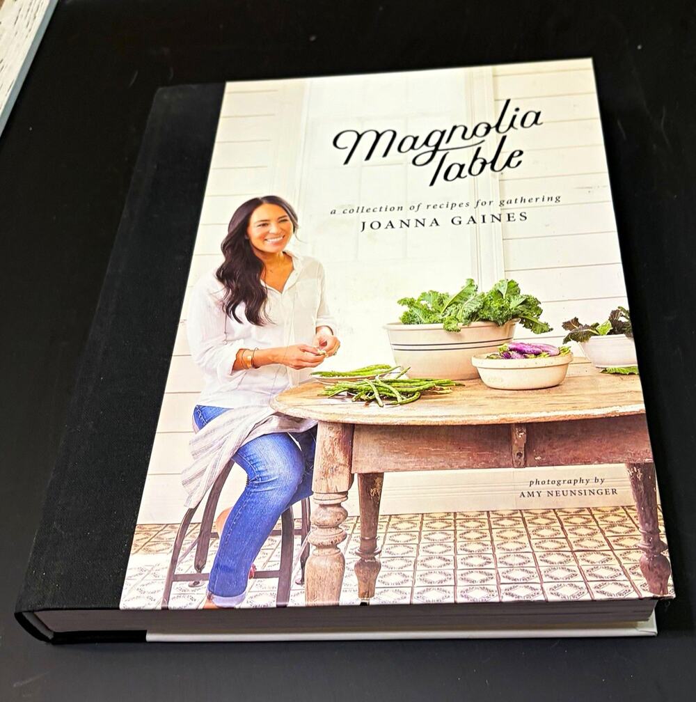 Magnolia Table: A Collection of Recipes for Gathering Hardcover 2018 Illustrated